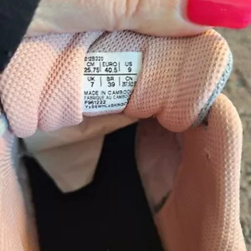 ASICS Women's Gray and Pink Running Shoes NEW CON